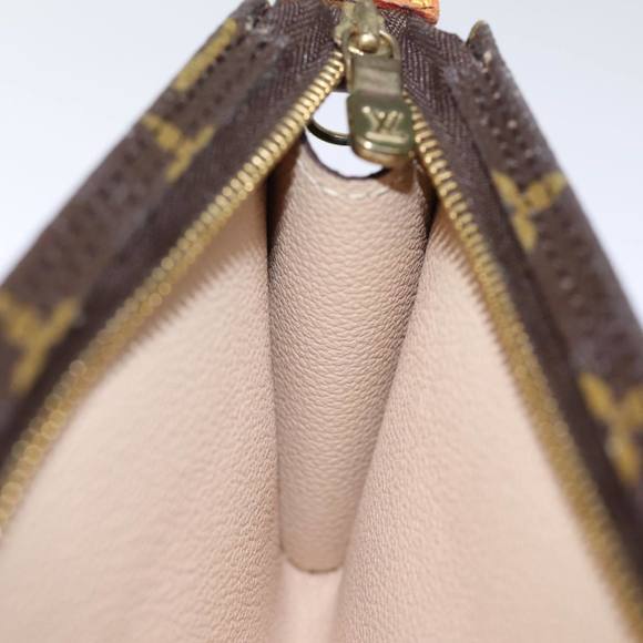LOUIS VUITTON Monogram Bucket GM Pouch Accessory Pouch Vintage LV Auth 73307 - Picture 16 of 16